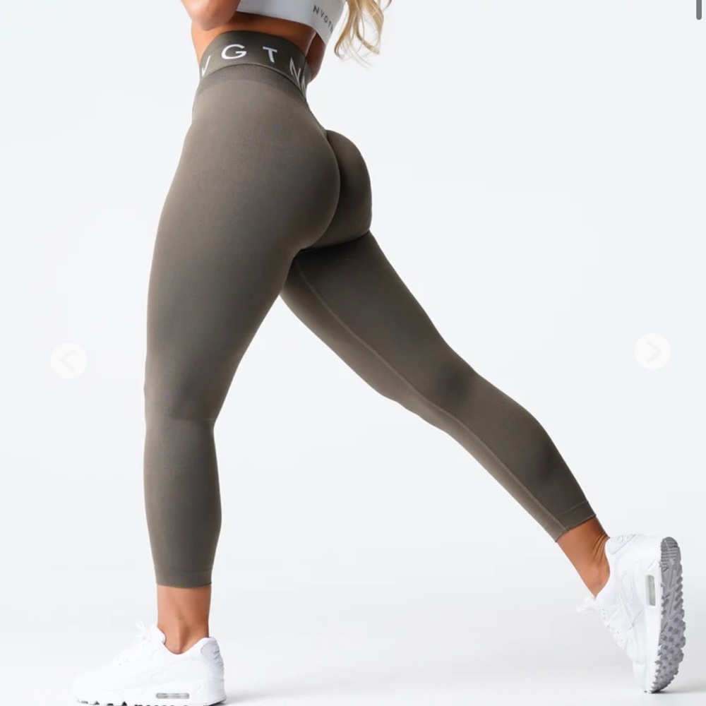 NVGTN Sport seamless leggings.